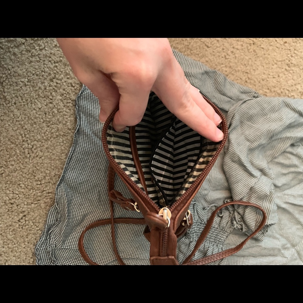 Crossbody purse - Picture 3 of 3